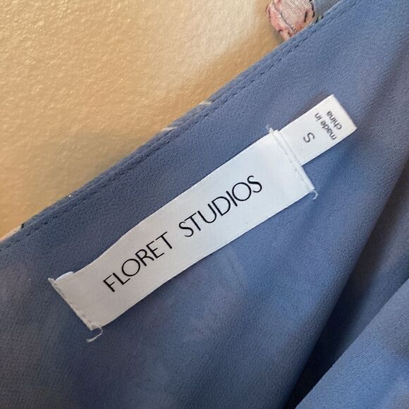 Floret Studios Floral Ruffled Chiffon Dress - Picture 8 of 8